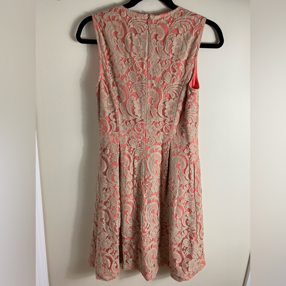 Lord & Taylor sleeveless Lace Dress - Picture 2 of 7